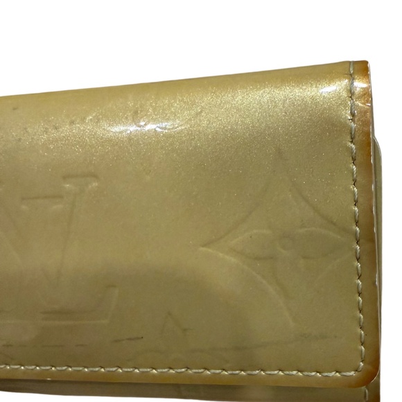 ✨ Authentic Louis Vuitton Vernis Key Chain ✨ - Picture 5 of 8